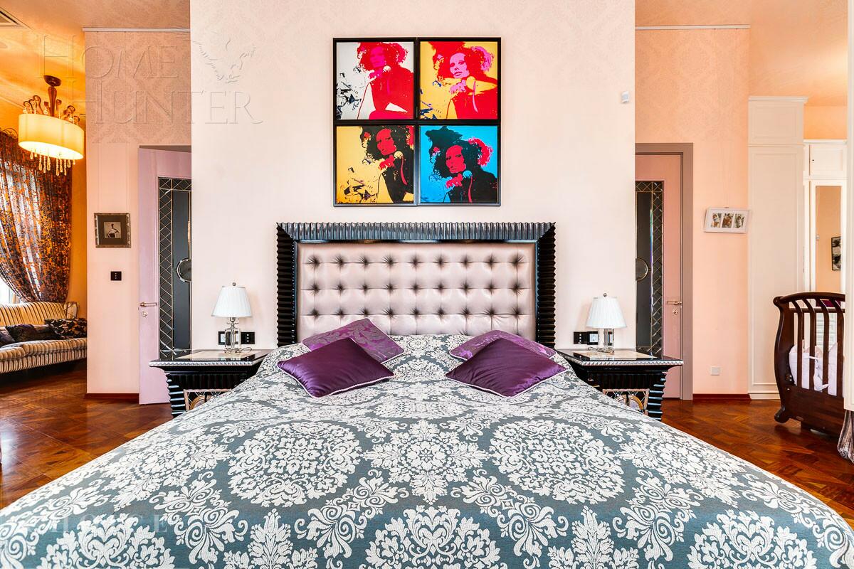 2-этажный коттедж 1 100 м² с отделкой