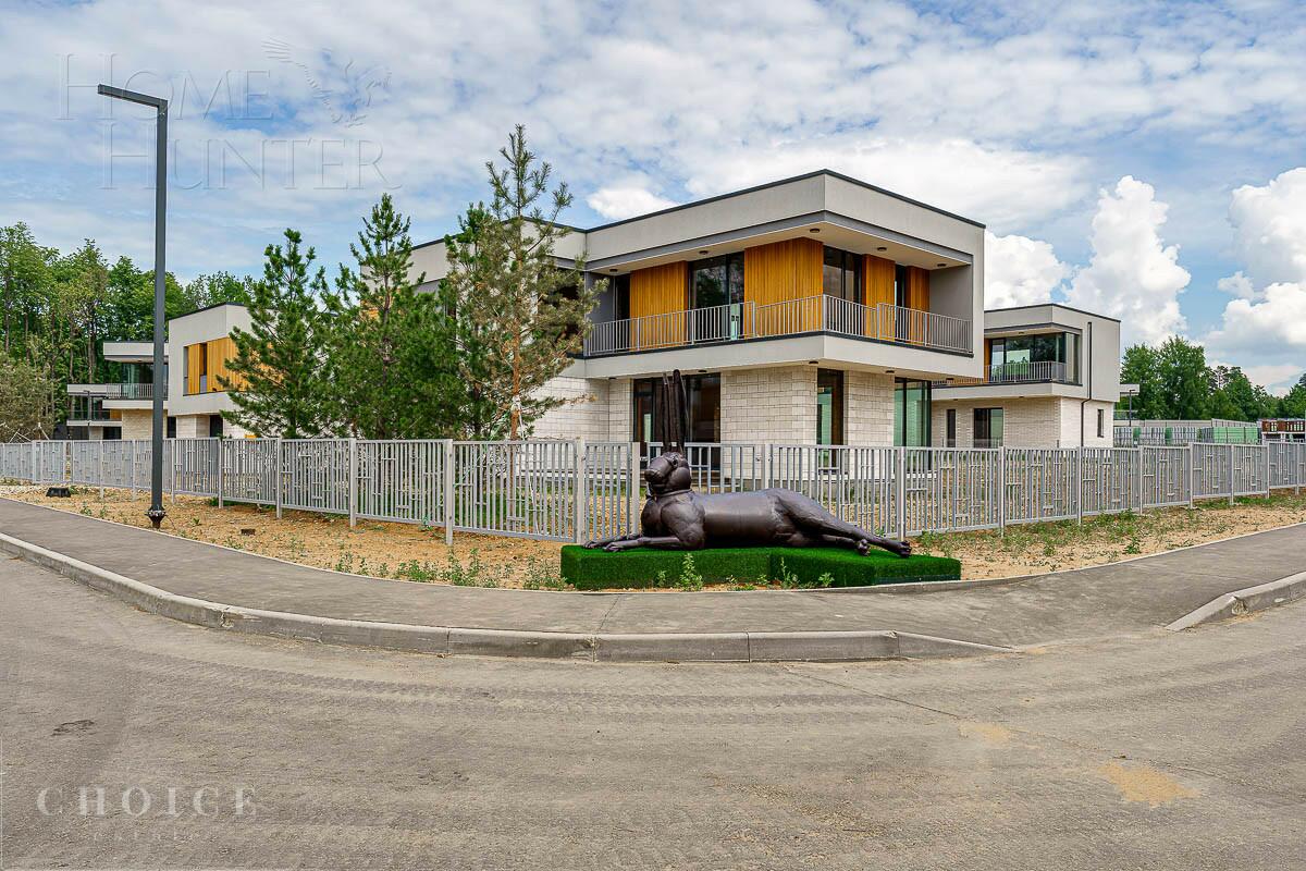 2-этажный коттедж 319.7 м² без отделки