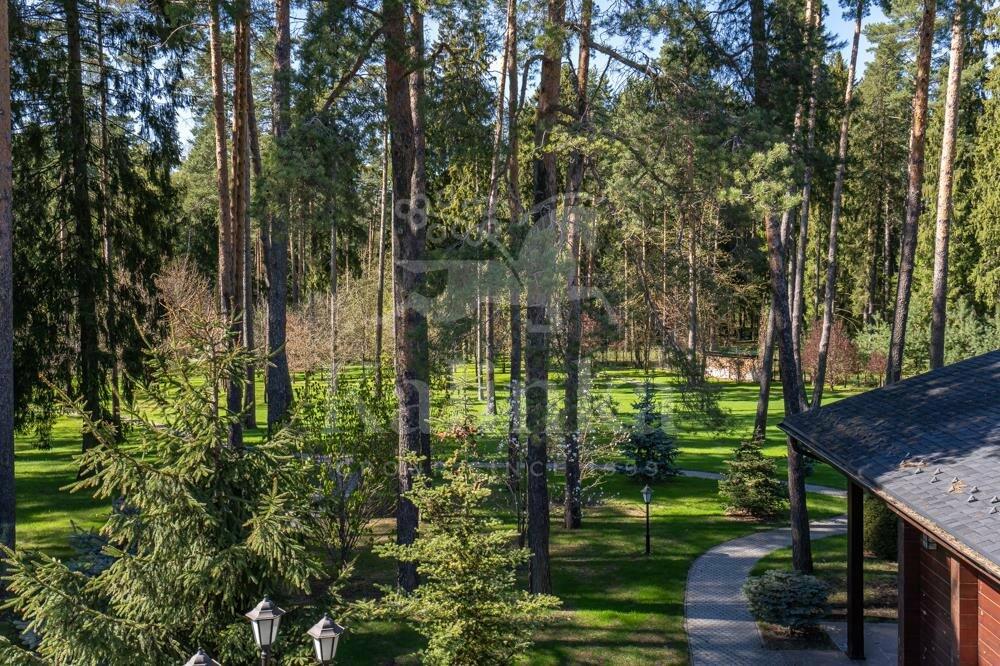 2-этажный коттедж 1 800 м² с отделкой