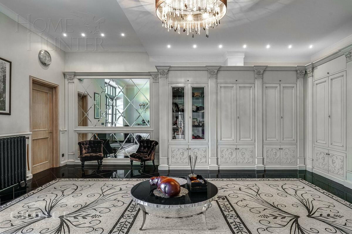 3-этажный коттедж 2 500 м² с отделкой