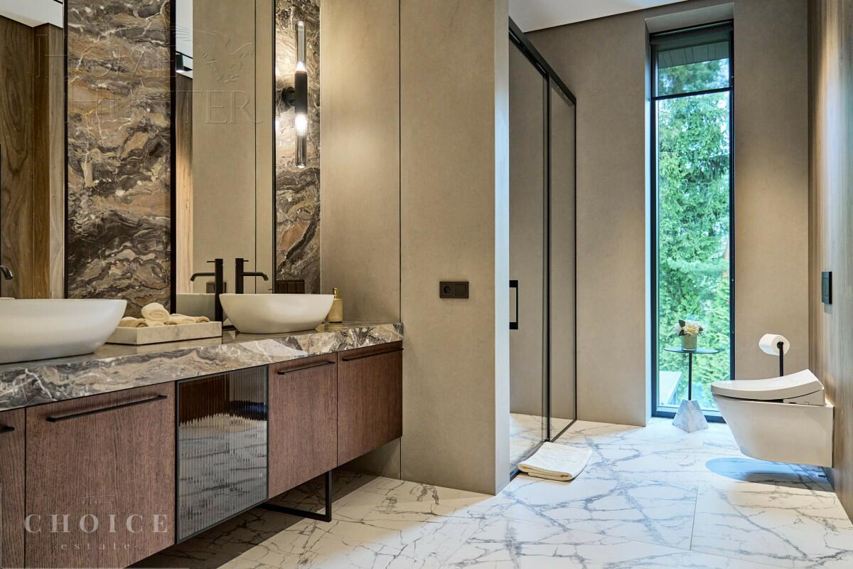 2-этажный коттедж 900 м² без отделки