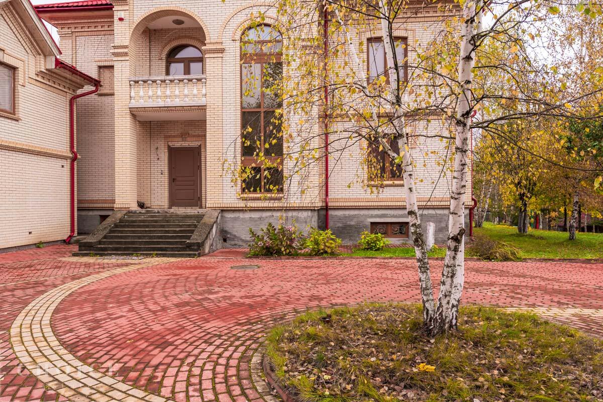 2-этажный коттедж 750 м² с отделкой