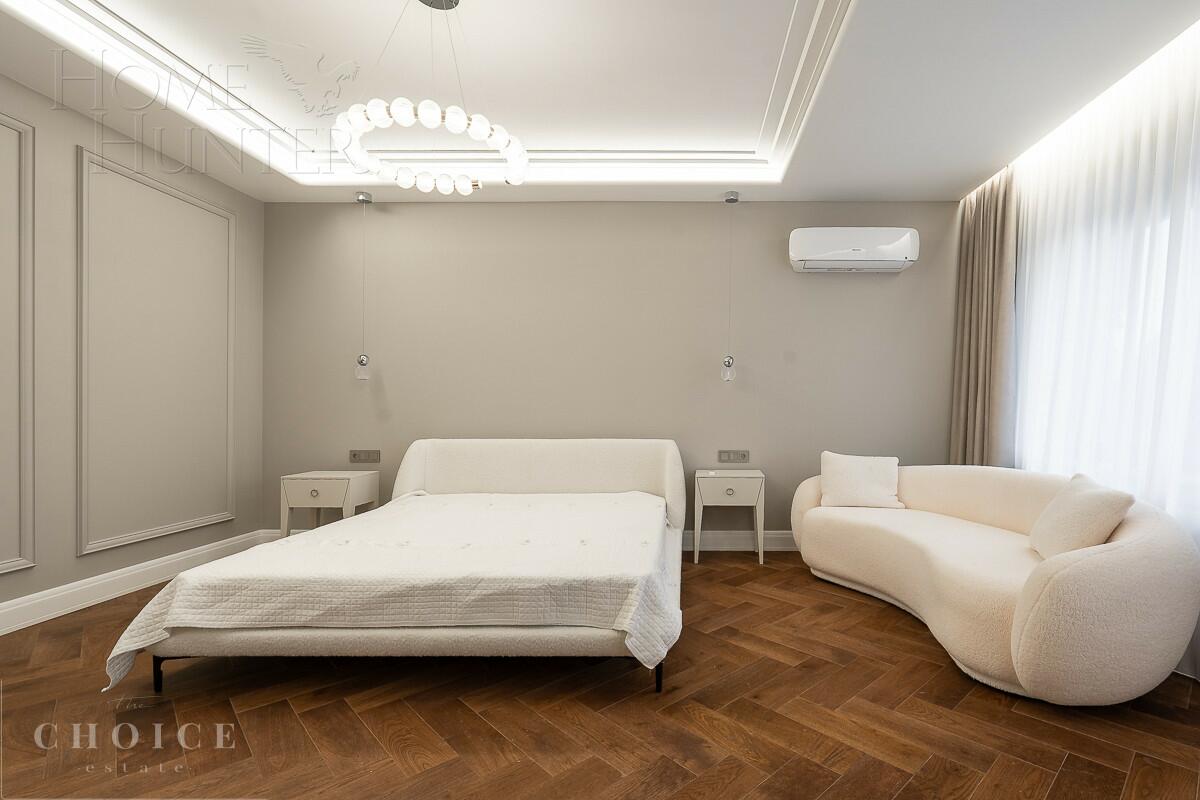 3-этажный таунхаус 271 м² с отделкой