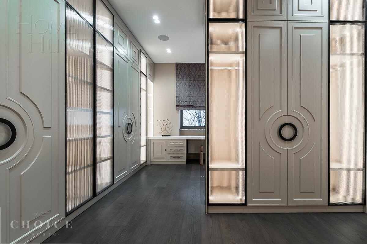 2-этажный коттедж 1 350 м² с отделкой