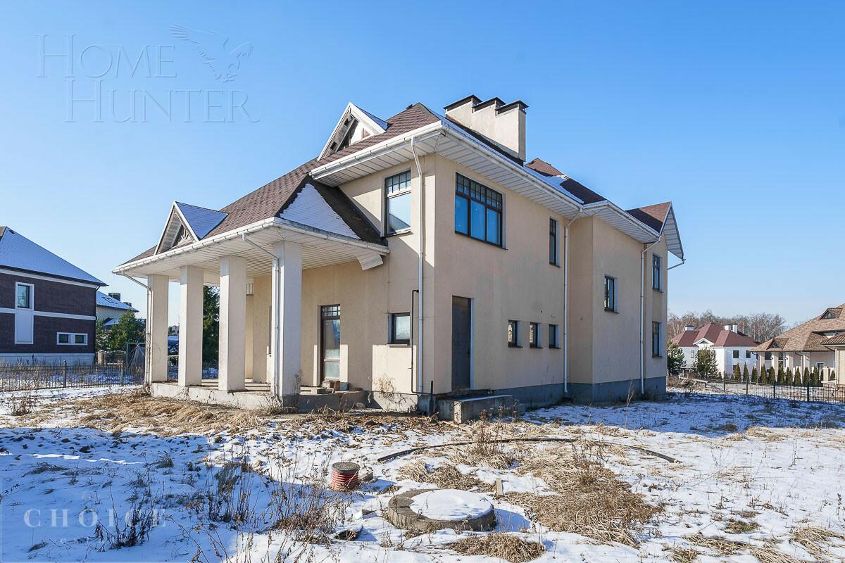 2-этажный коттедж 550 м² без отделки