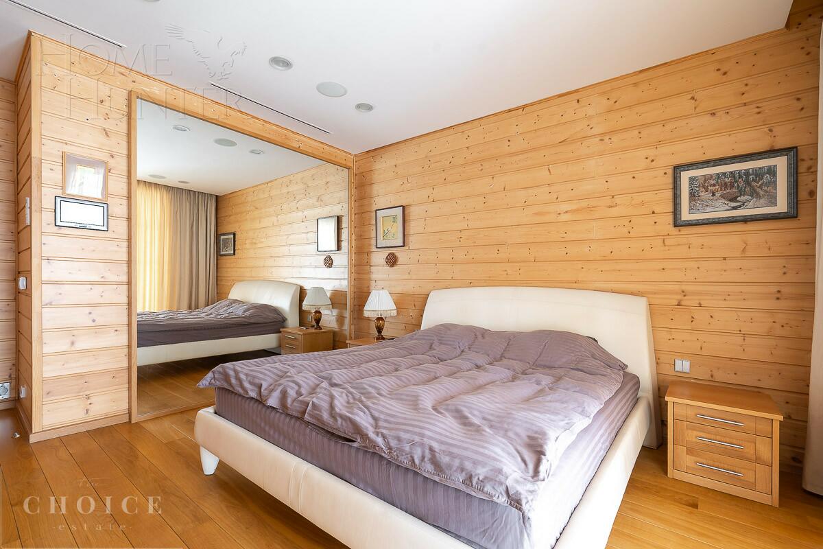 2-этажный коттедж 1 300 м² с отделкой