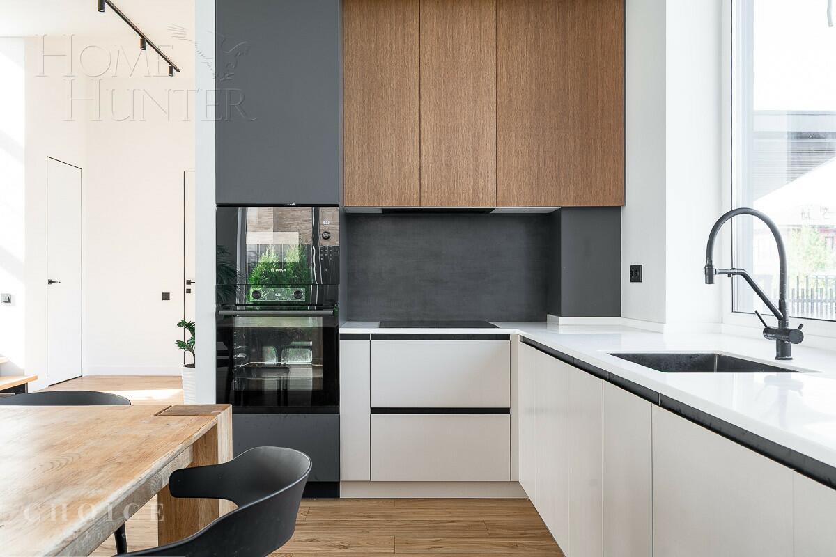 2-этажный коттедж 260 м² с отделкой