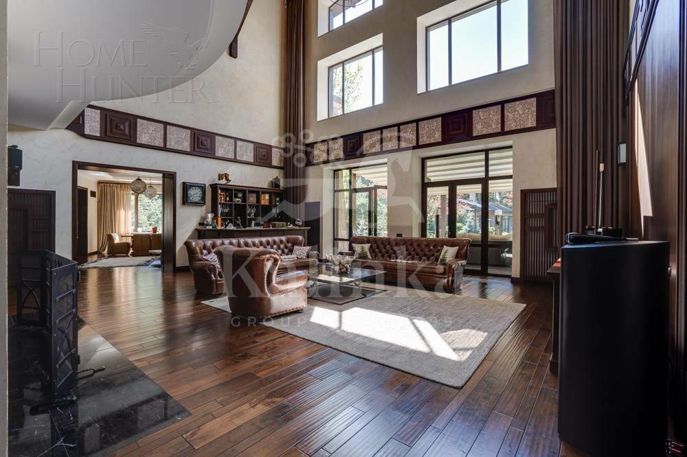 2-этажный коттедж 1 800 м² с отделкой