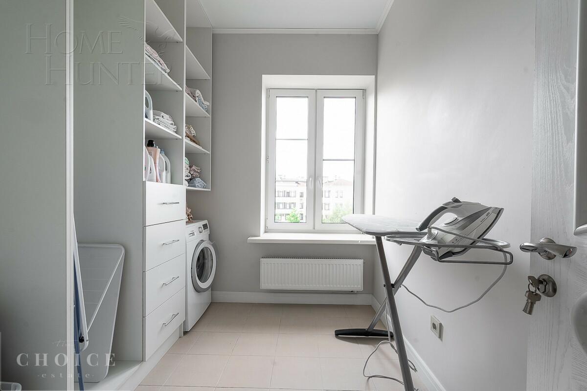 3-этажный таунхаус 230 м² с отделкой