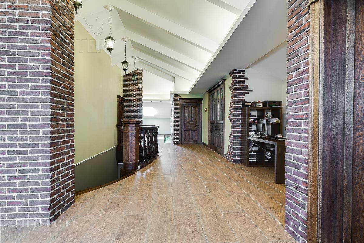 2-этажный коттедж 800 м² с отделкой