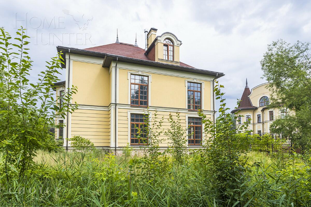 2-этажный коттедж 897 м² без отделки