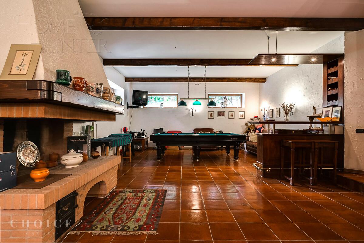 2-этажный коттедж 600 м² с отделкой