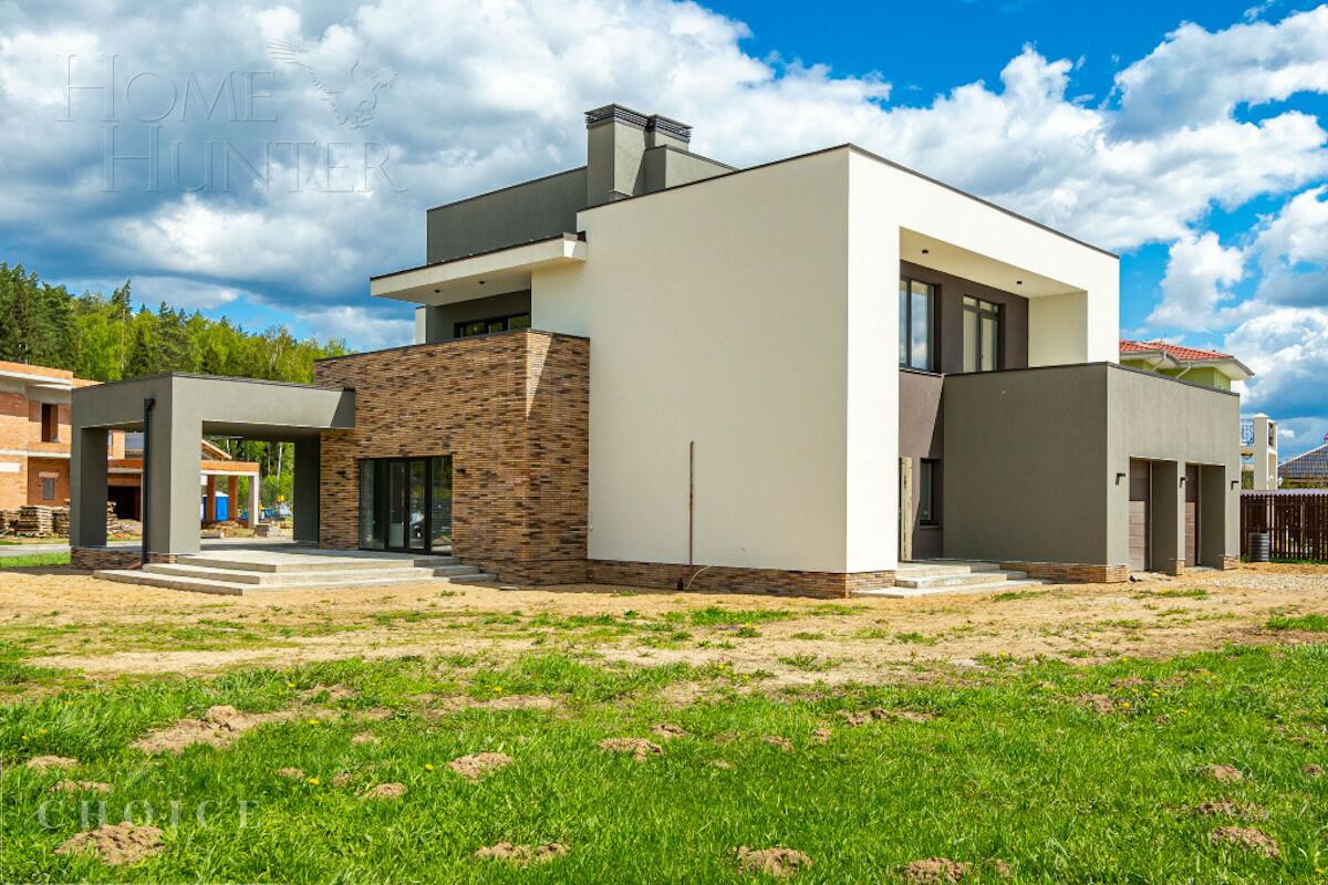 2-этажный коттедж 550 м² без отделки