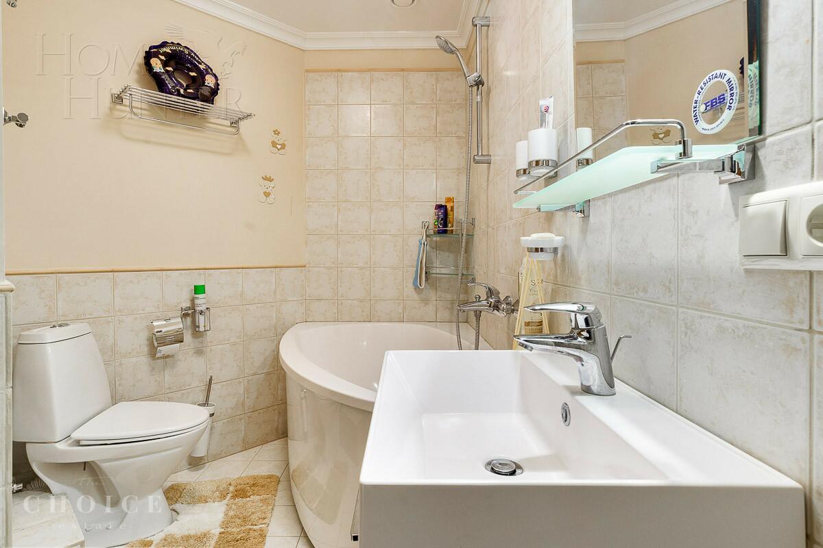 2-этажный коттедж 1 460 м² с отделкой