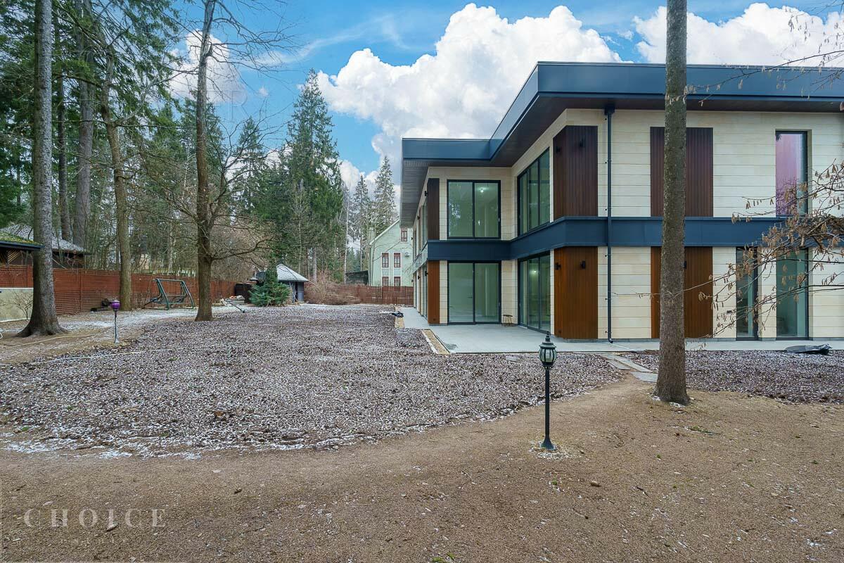 2-этажный коттедж 1 596 м² без отделки