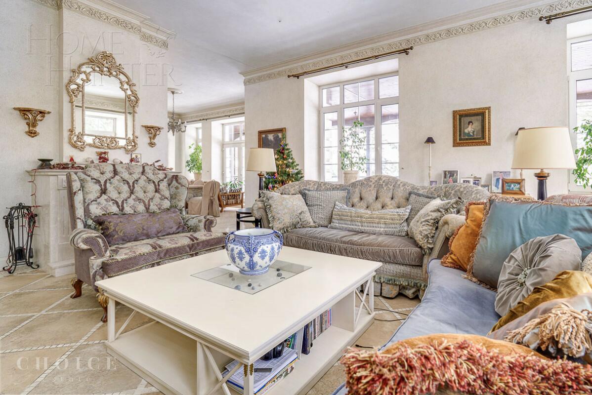 2-этажный коттедж 400 м² с отделкой