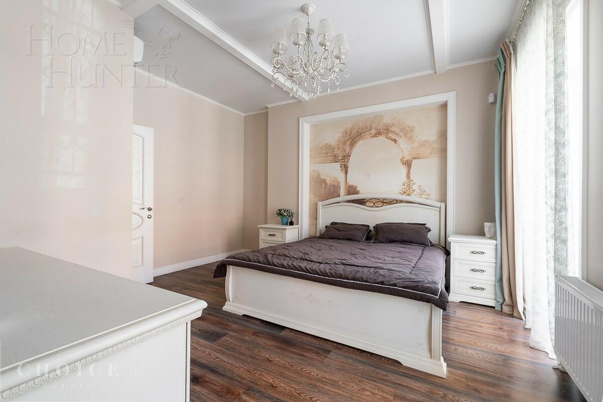 3-этажный таунхаус 230 м² с отделкой