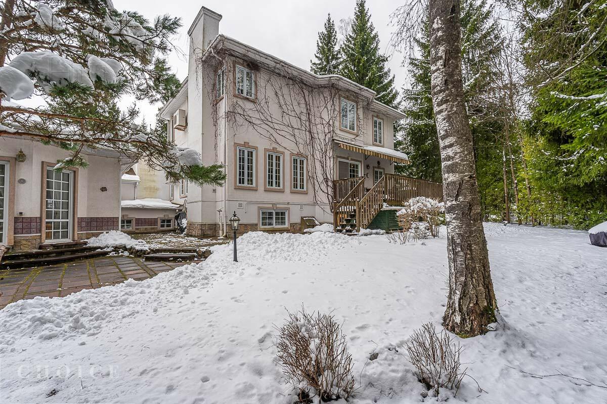 2-этажный коттедж 512.5 м² с отделкой