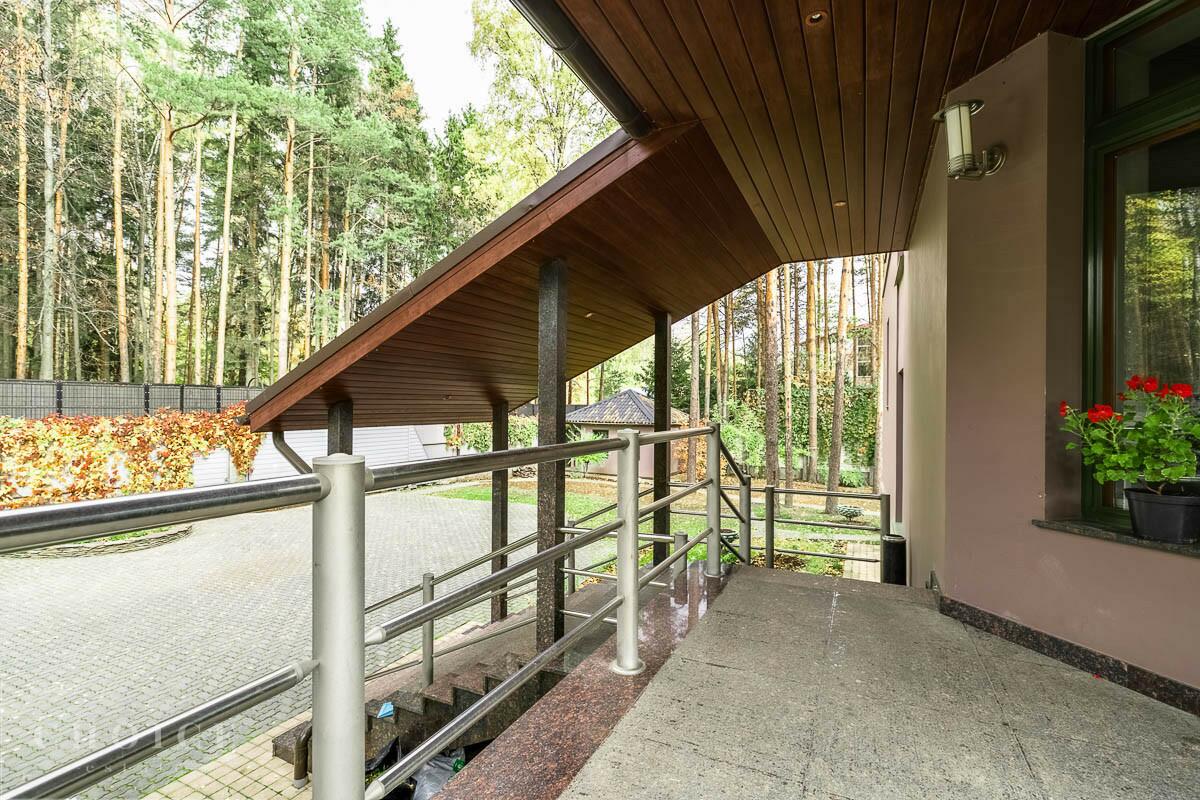 2-этажный коттедж 600 м² с отделкой