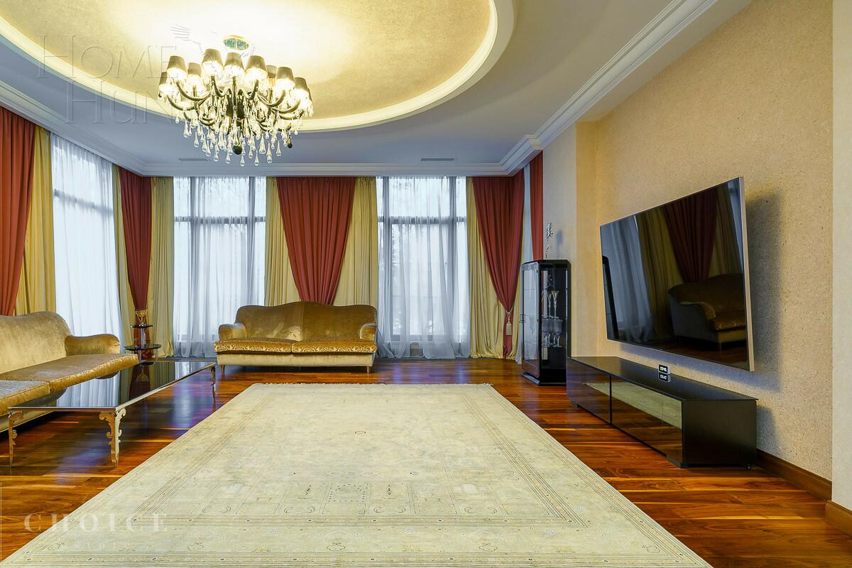 2-этажный коттедж 1 250 м² с отделкой