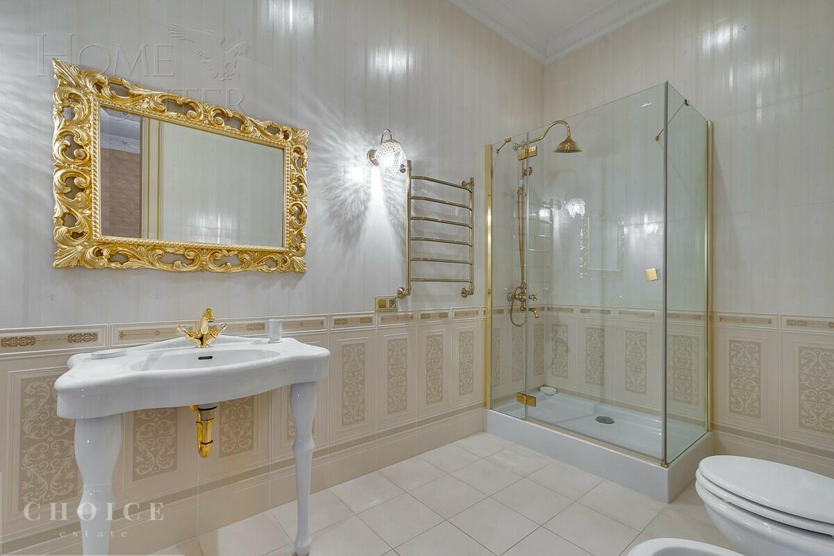 2-этажный коттедж 3 000 м² с отделкой