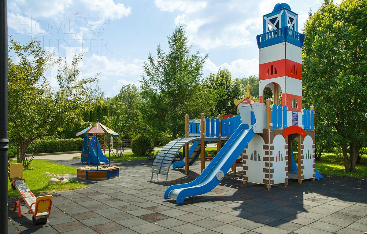 2-этажный коттедж 1 569 м² без отделки