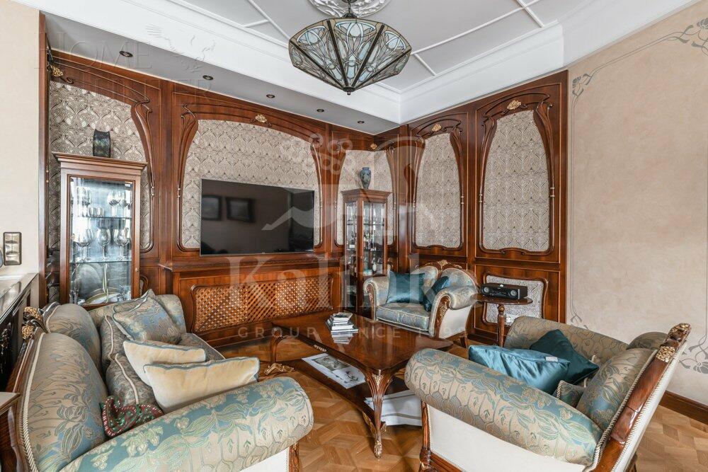 3-УРОВНЕВЫЙ ТАУНХАУС С ОТДЕЛКОЙ 154.2 М² НА 1 ЭТАЖЕ