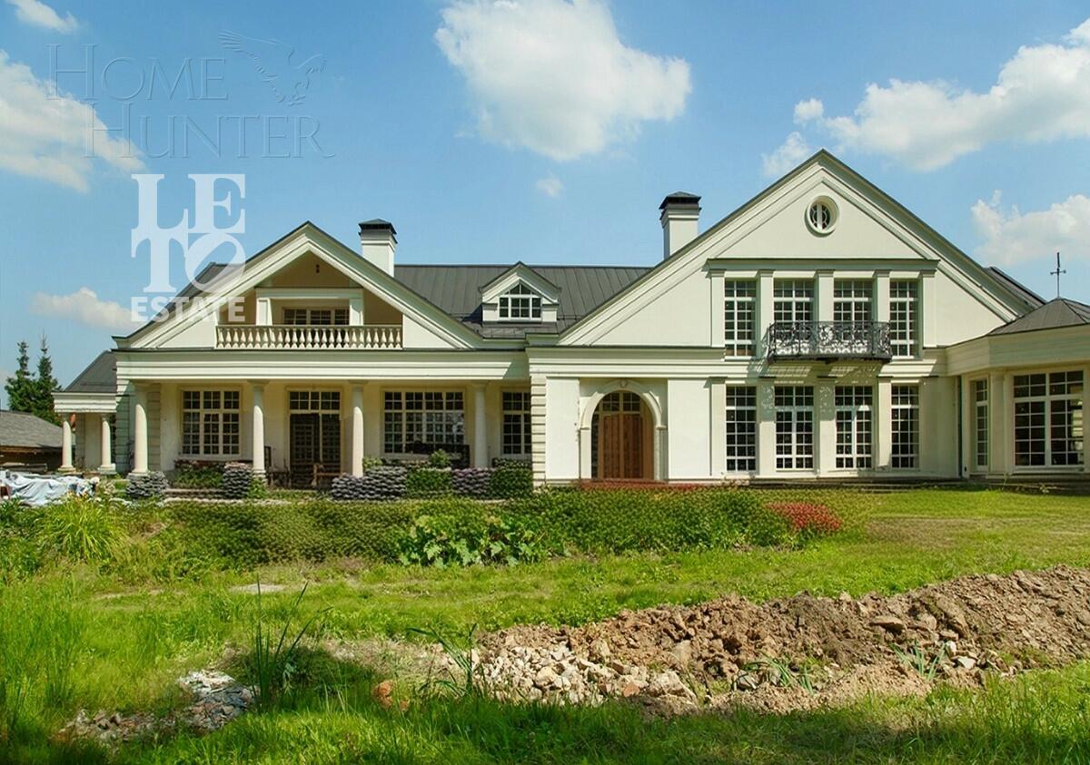 2-этажный коттедж 1 569 м² без отделки