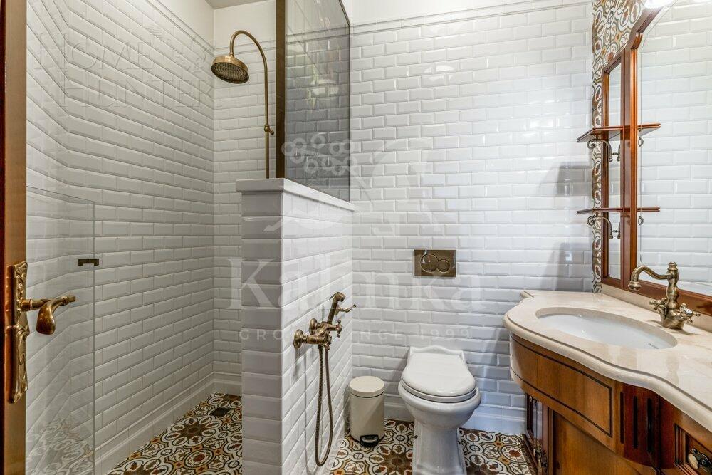 3-УРОВНЕВЫЙ ТАУНХАУС С ОТДЕЛКОЙ 154.2 М² НА 1 ЭТАЖЕ