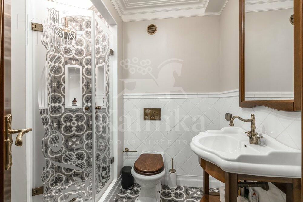 3-УРОВНЕВЫЙ ТАУНХАУС С ОТДЕЛКОЙ 154.2 М² НА 1 ЭТАЖЕ