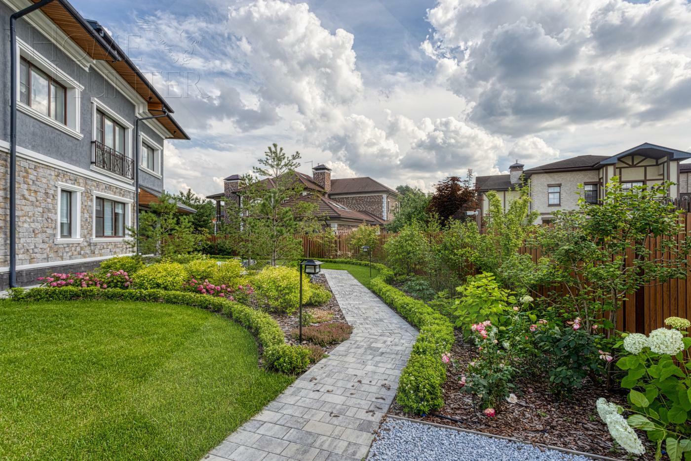 2-этажный коттедж 650 м² с отделкой