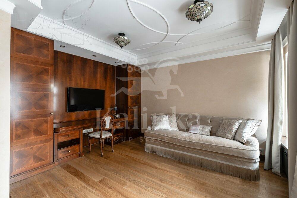 3-УРОВНЕВЫЙ ТАУНХАУС С ОТДЕЛКОЙ 154.2 М² НА 1 ЭТАЖЕ