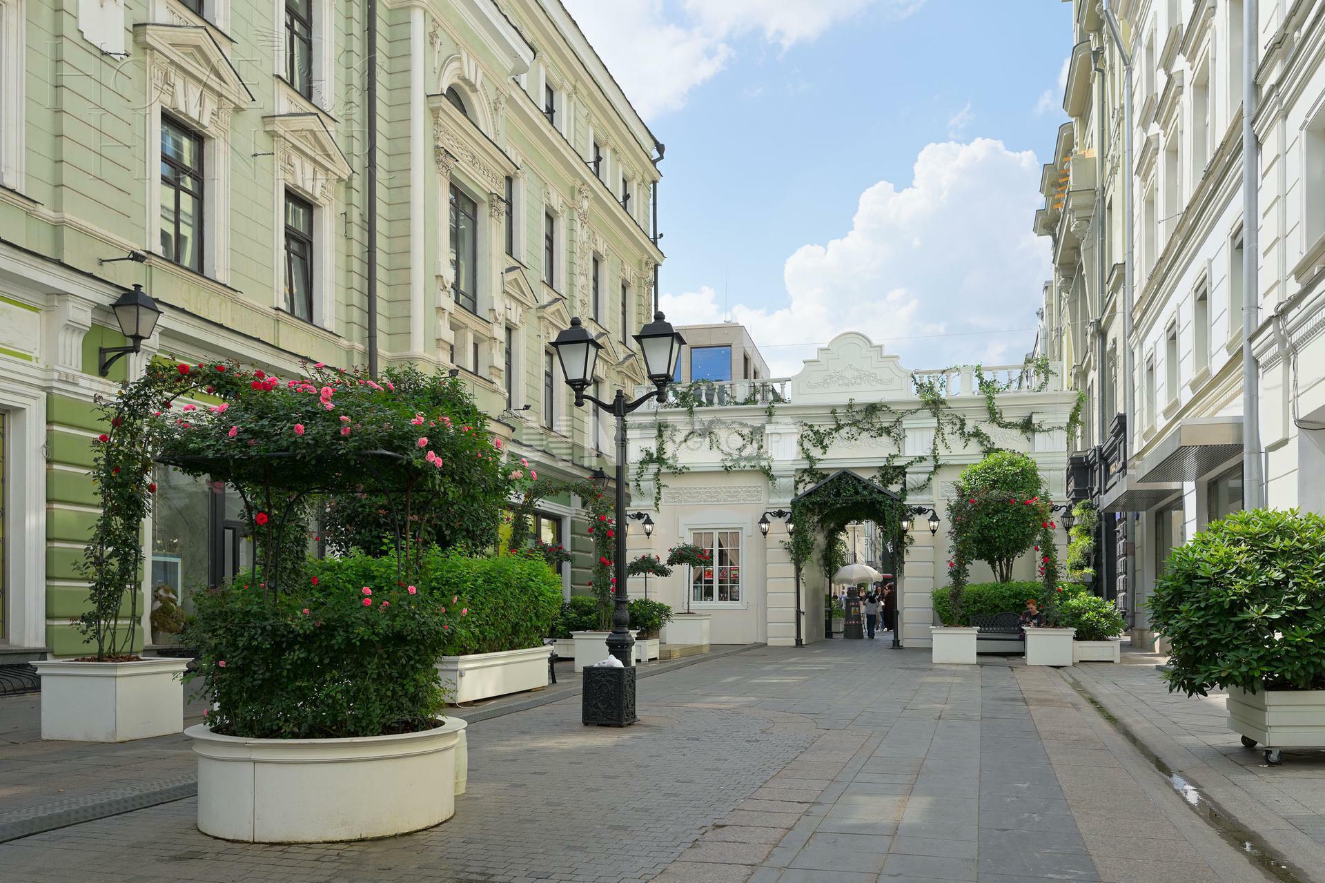 5-КОМН. КВАРТИРА С ОТДЕЛКОЙ 210 М² НА 3 ЭТАЖЕ