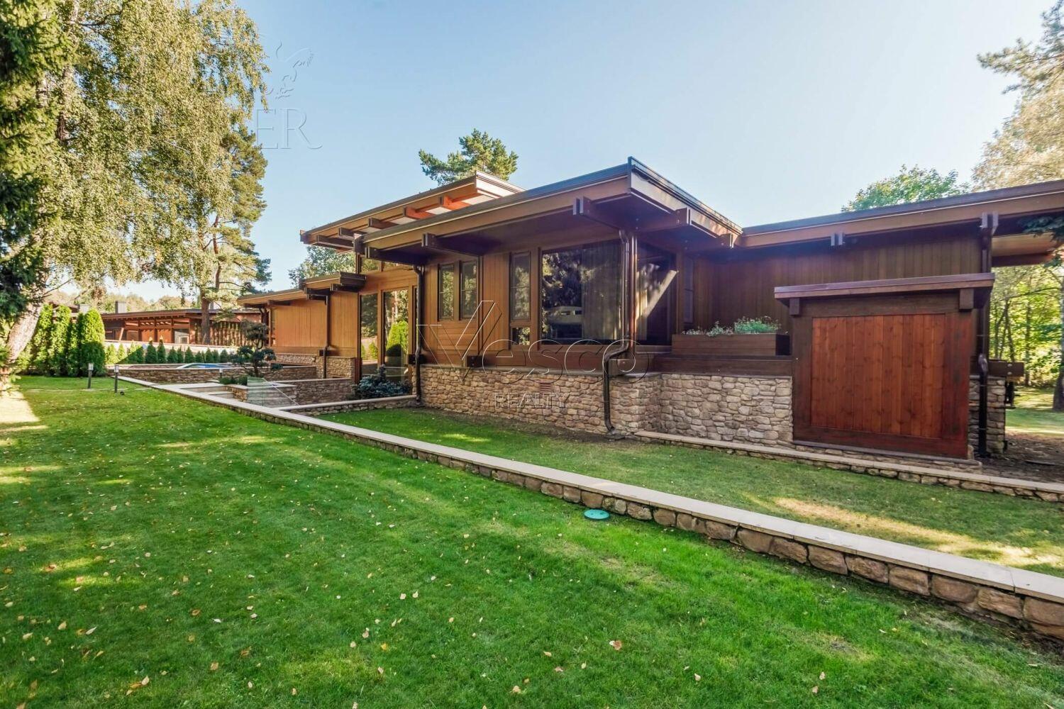 1-этажный коттедж 778 м² с отделкой