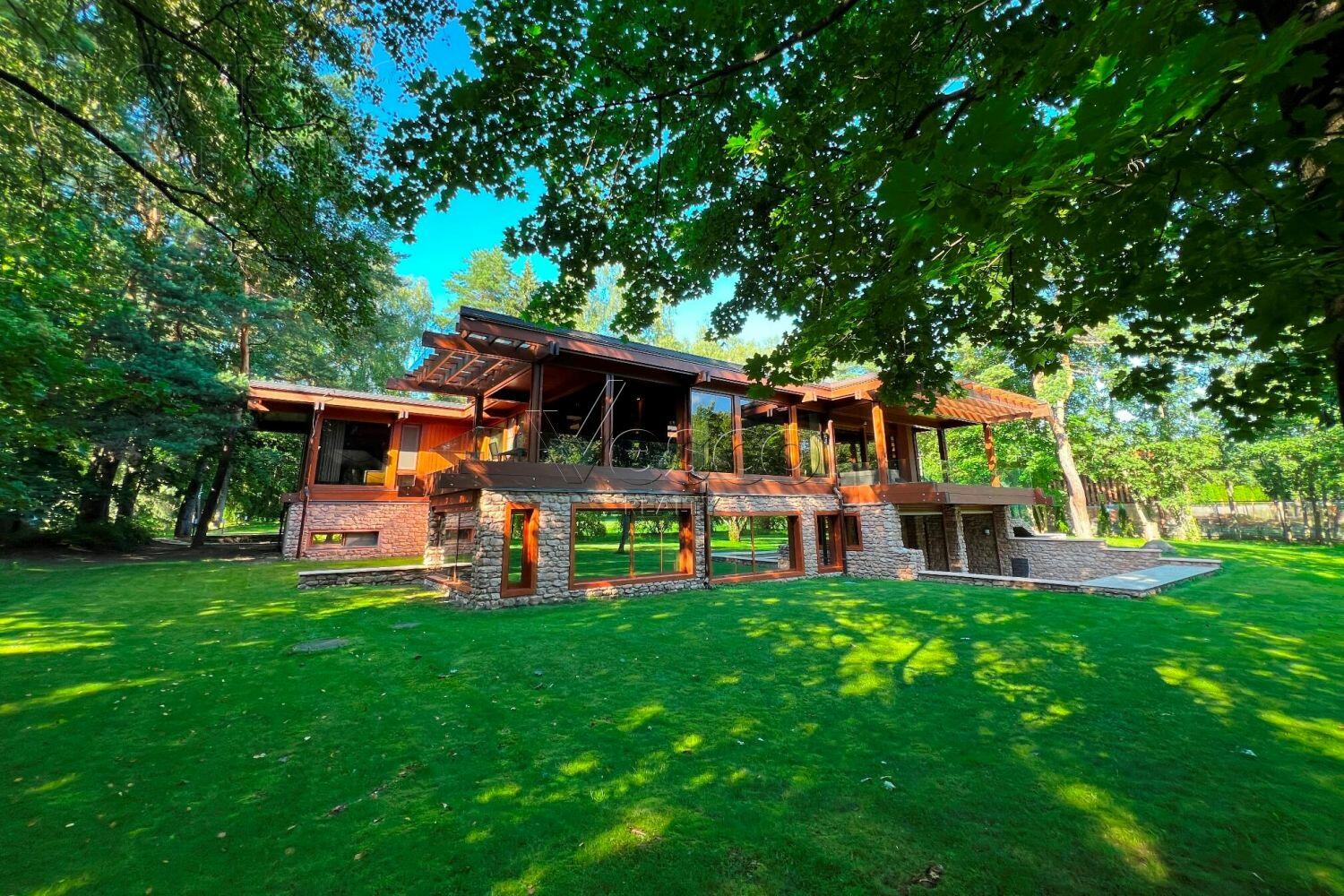 1-этажный коттедж 778 м² с отделкой