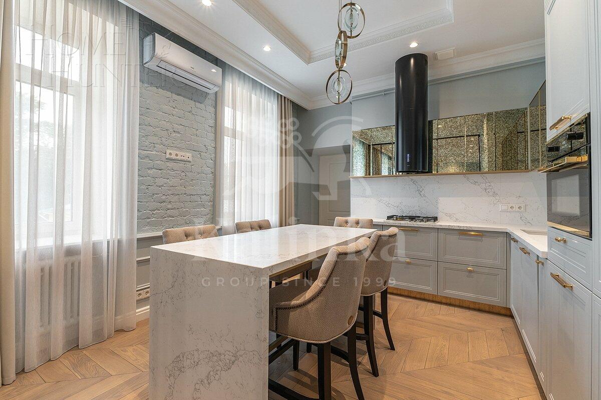 5-КОМН. КВАРТИРА С ОТДЕЛКОЙ 115 М² НА 4 ЭТАЖЕ