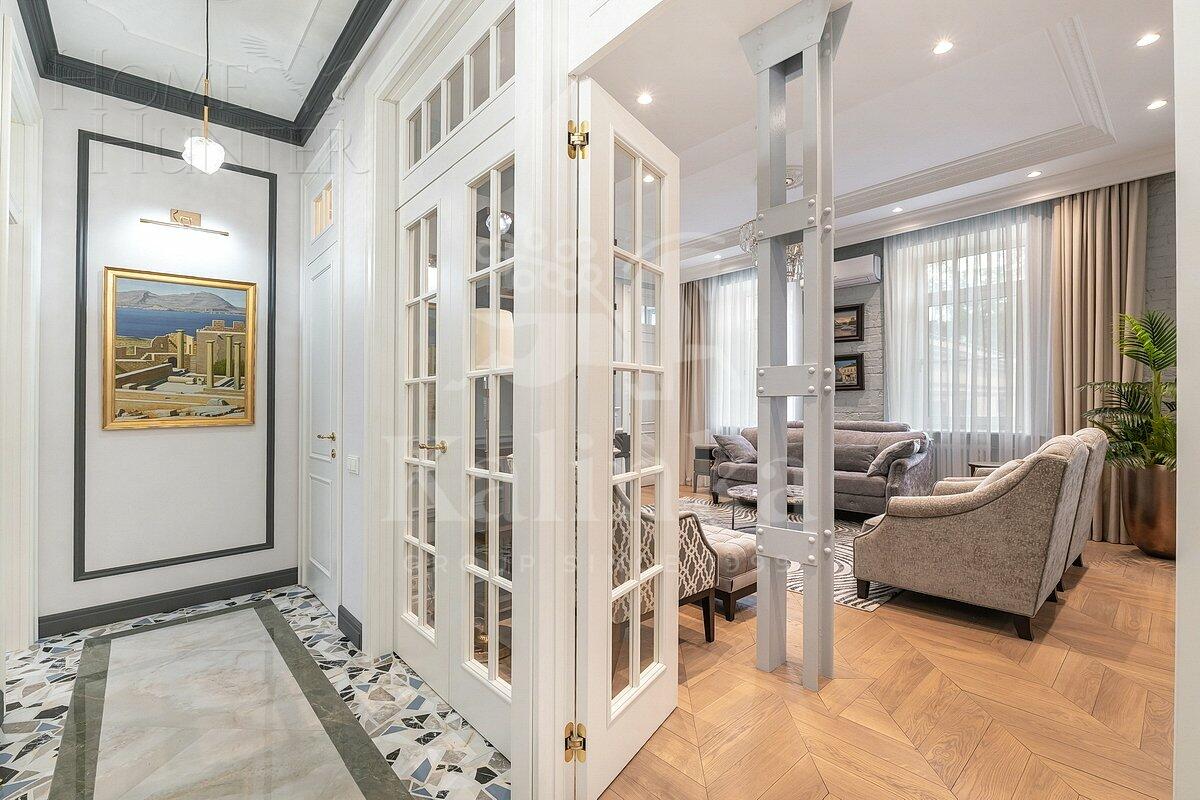 5-КОМН. КВАРТИРА С ОТДЕЛКОЙ 115 М² НА 4 ЭТАЖЕ