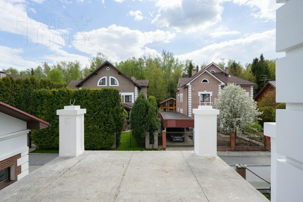 3-этажный коттедж 501.7 м² без отделки