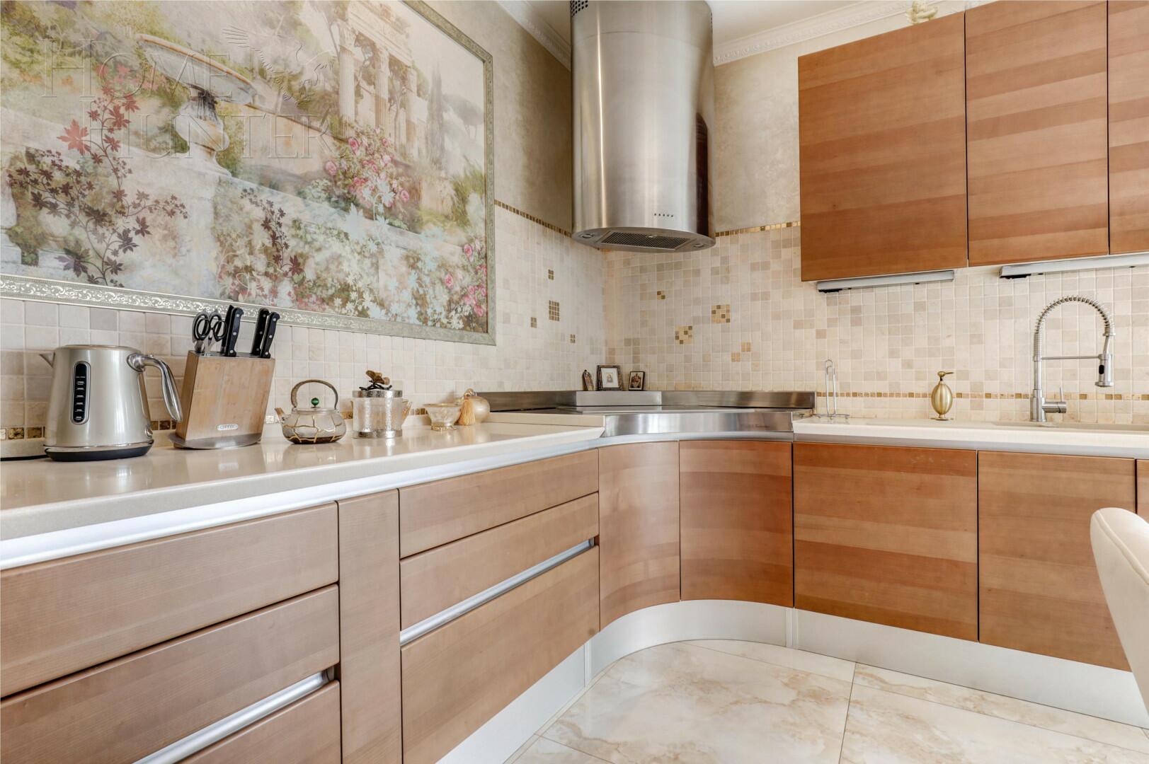 2-КОМН. КВАРТИРА С ОТДЕЛКОЙ 109.5 М² НА 29 ЭТАЖЕ