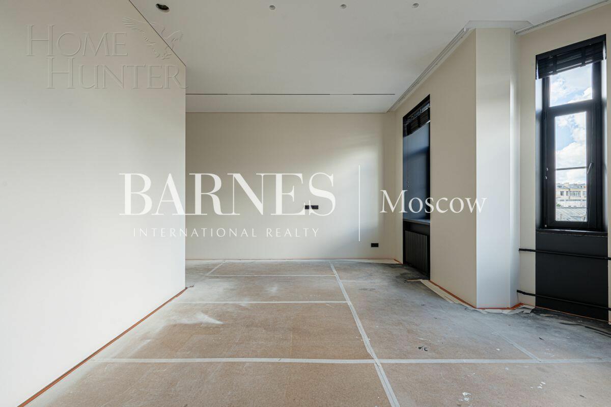 4-КОМН. КВАРТИРА С ОТДЕЛКОЙ 250.25 М² НА 4 ЭТАЖЕ