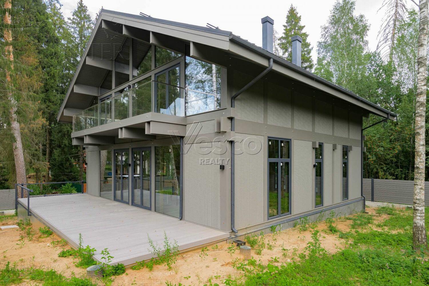 2-этажный коттедж 581.7 м² без отделки