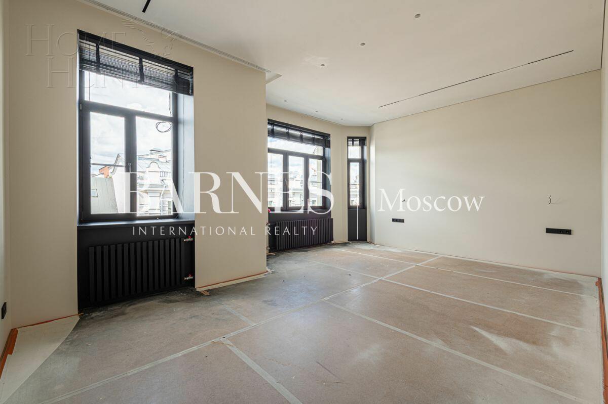 4-КОМН. КВАРТИРА С ОТДЕЛКОЙ 250.25 М² НА 4 ЭТАЖЕ