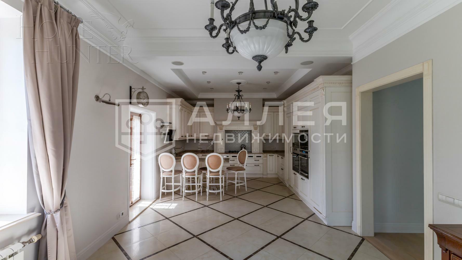 2-этажный коттедж 400 м² с отделкой