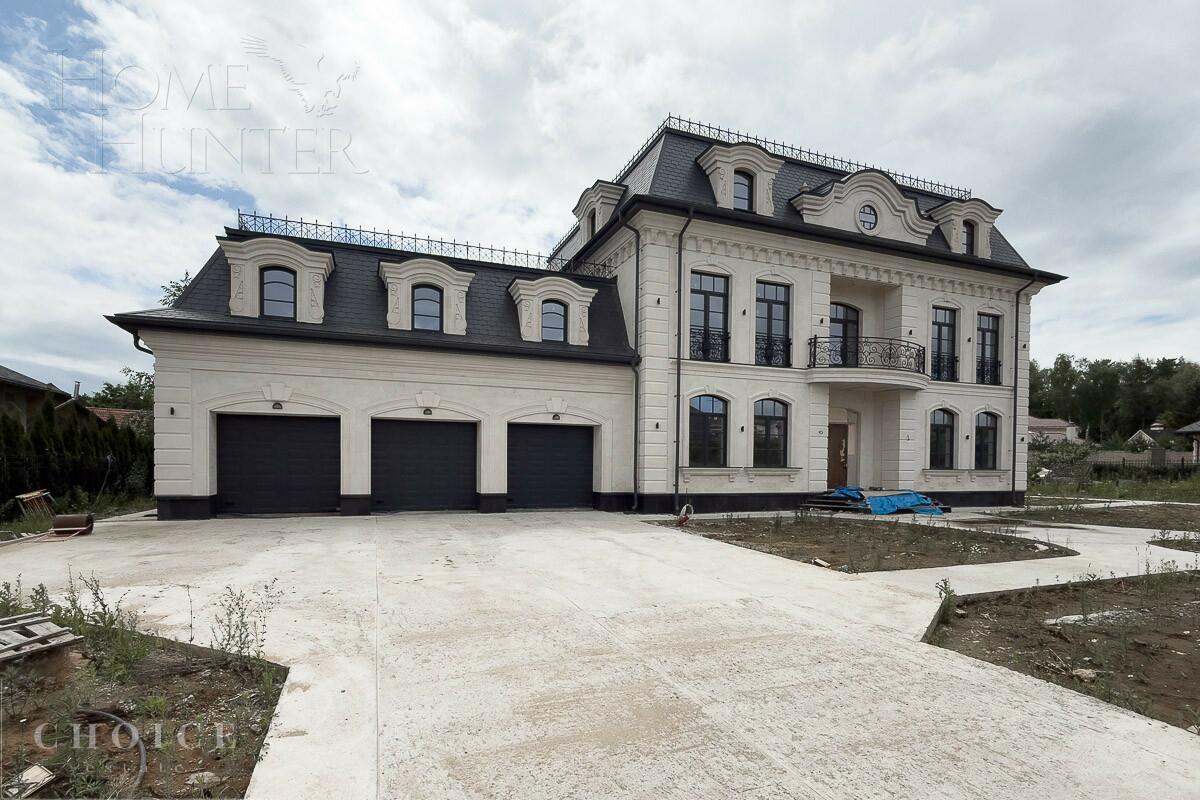 2-этажный коттедж 1 500 м² без отделки