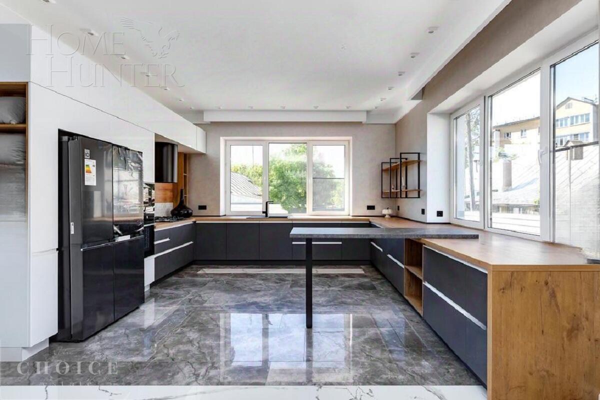 2-этажный коттедж 673 м² с отделкой