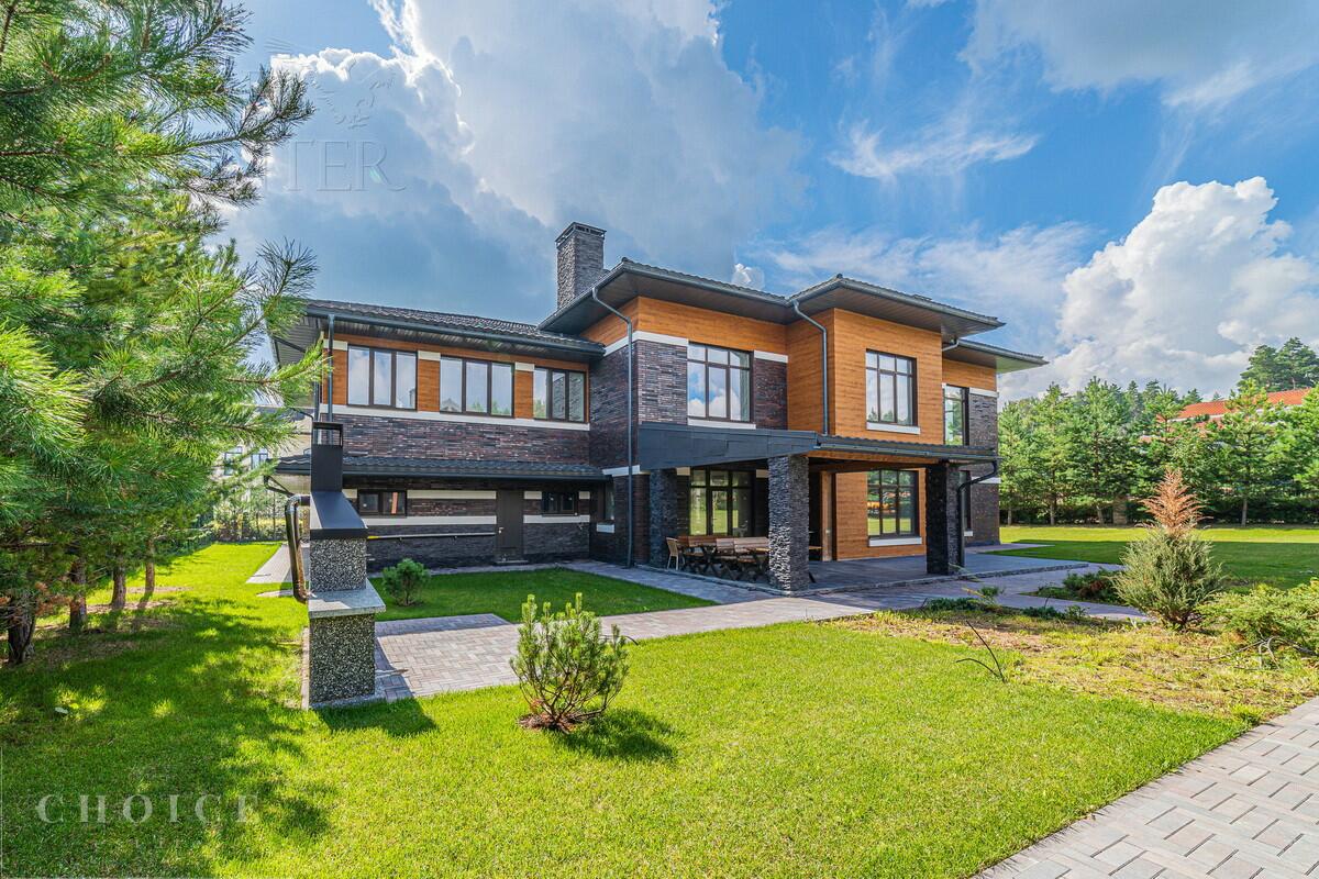 2-этажный коттедж 703 м² без отделки