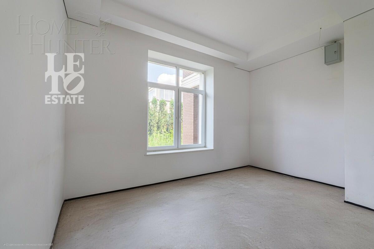 2-этажный коттедж 750 м² без отделки