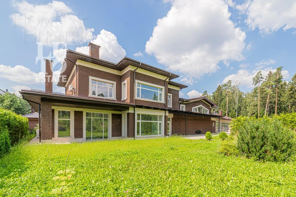 2-этажный коттедж 750 м² без отделки