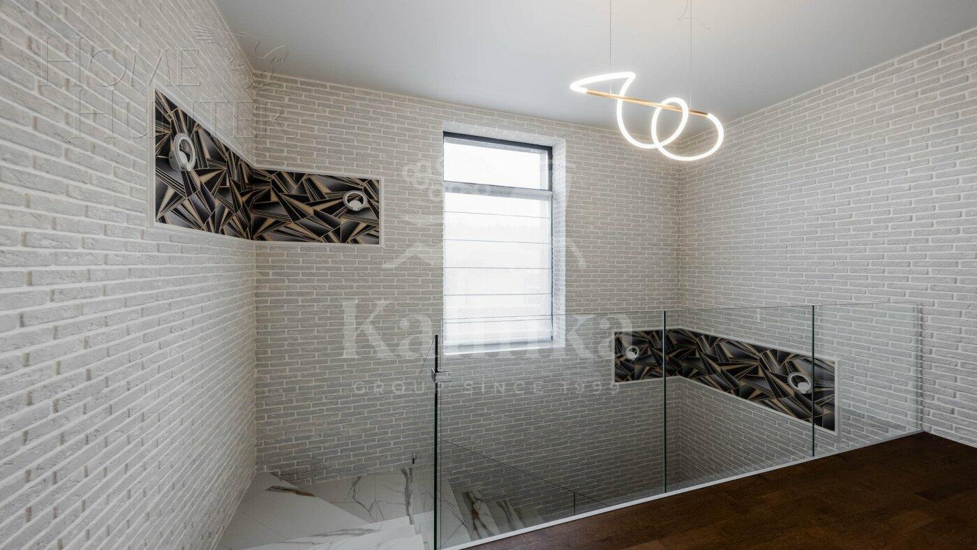 2-этажный коттедж 250 м² с отделкой