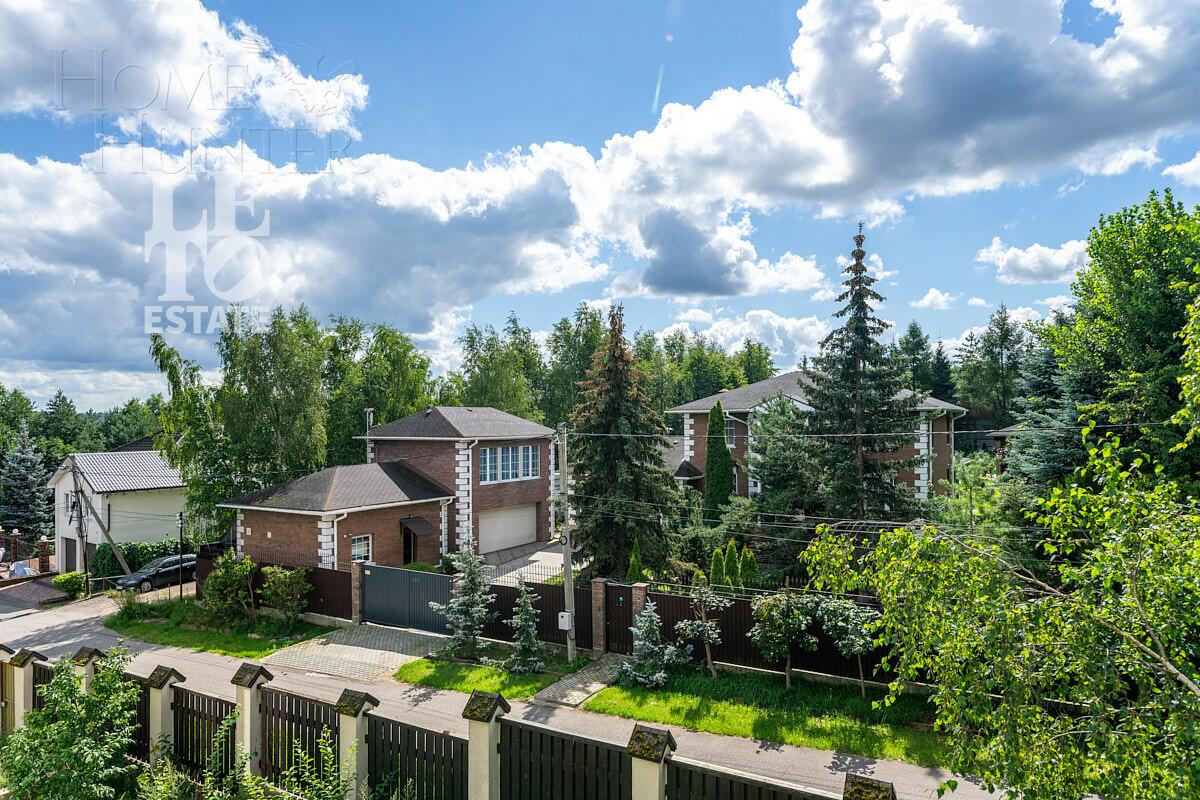 3-этажный коттедж 770 м² без отделки